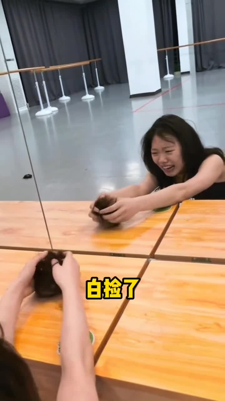 3xpiejmrg384sw9为了0.2达标，直接剪头发