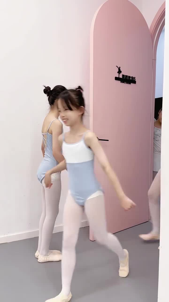 3xbpgnpd8sb6hka舞蹈生的搞笑日常