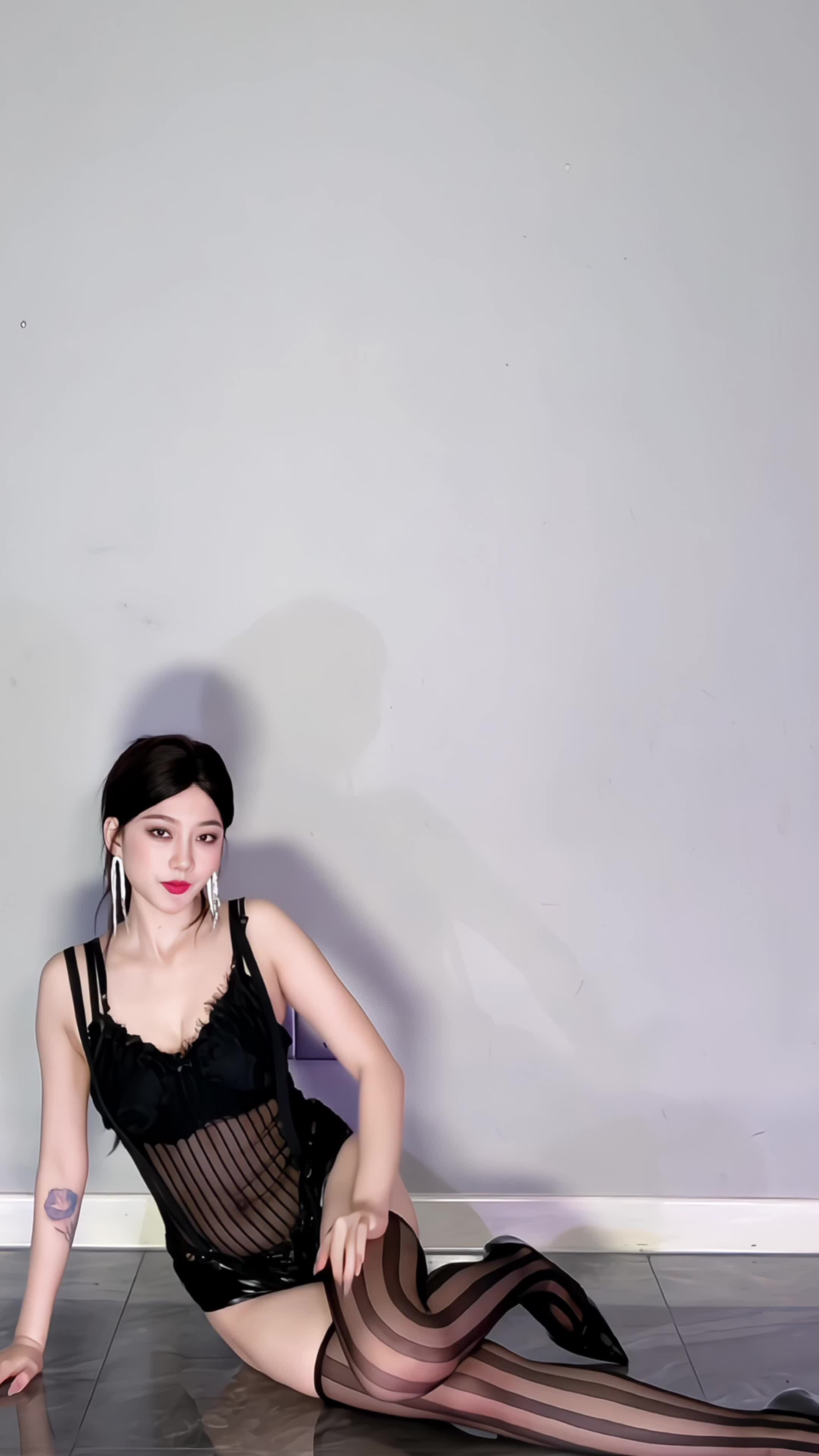 2048.hk@小艾定制16