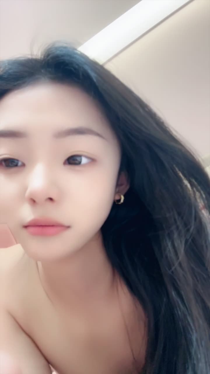 2048.hk@779752721_20251105-042222