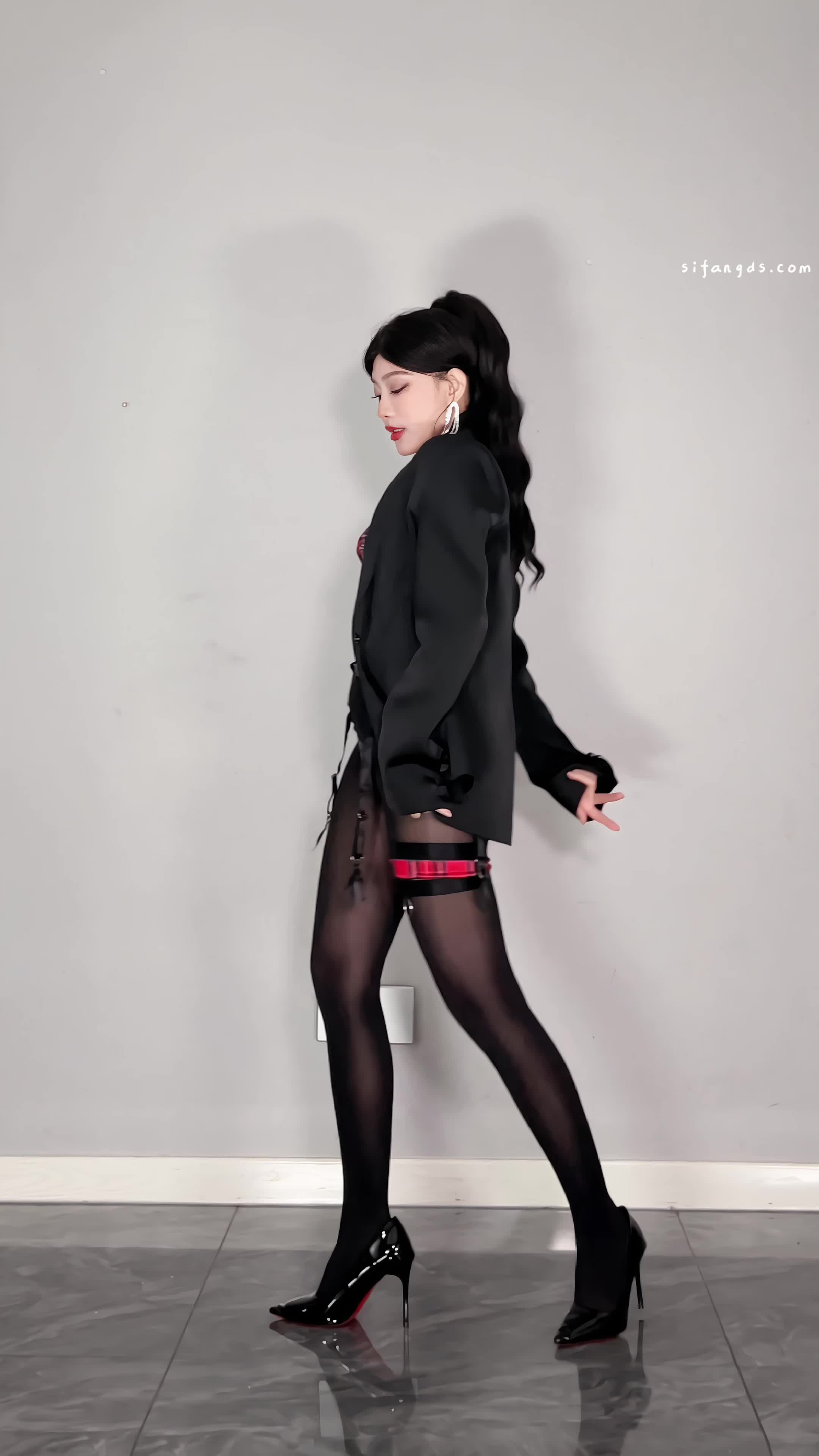 2048.hk@小艾定制47