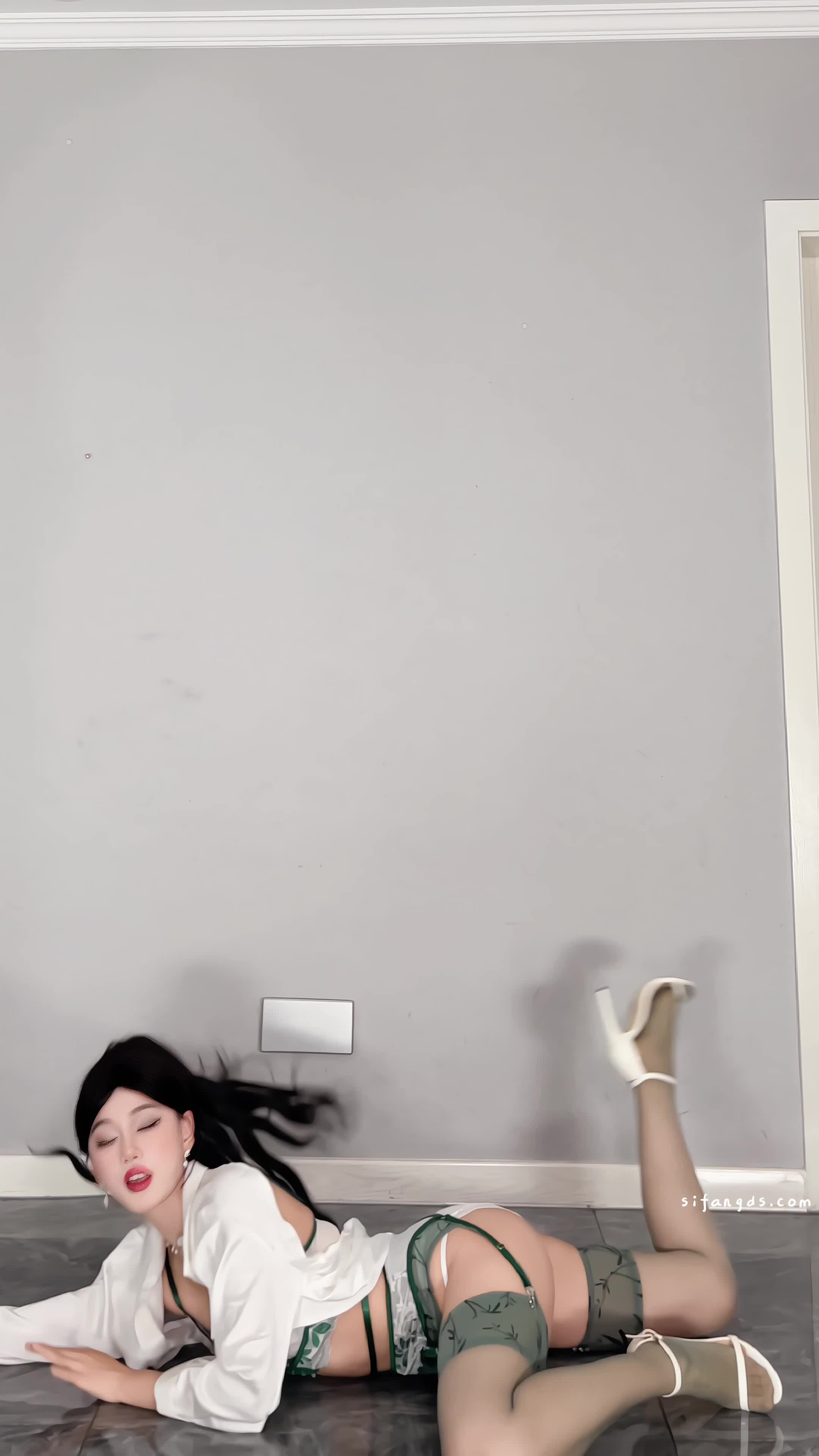 2048.hk@小艾定制45