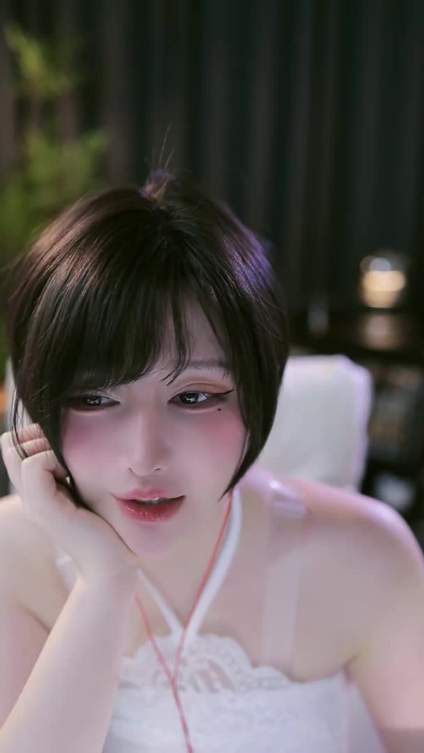 2048.hk@雨教皇_全抖音最暖和最助眠的轻语直播间_20250318_215619