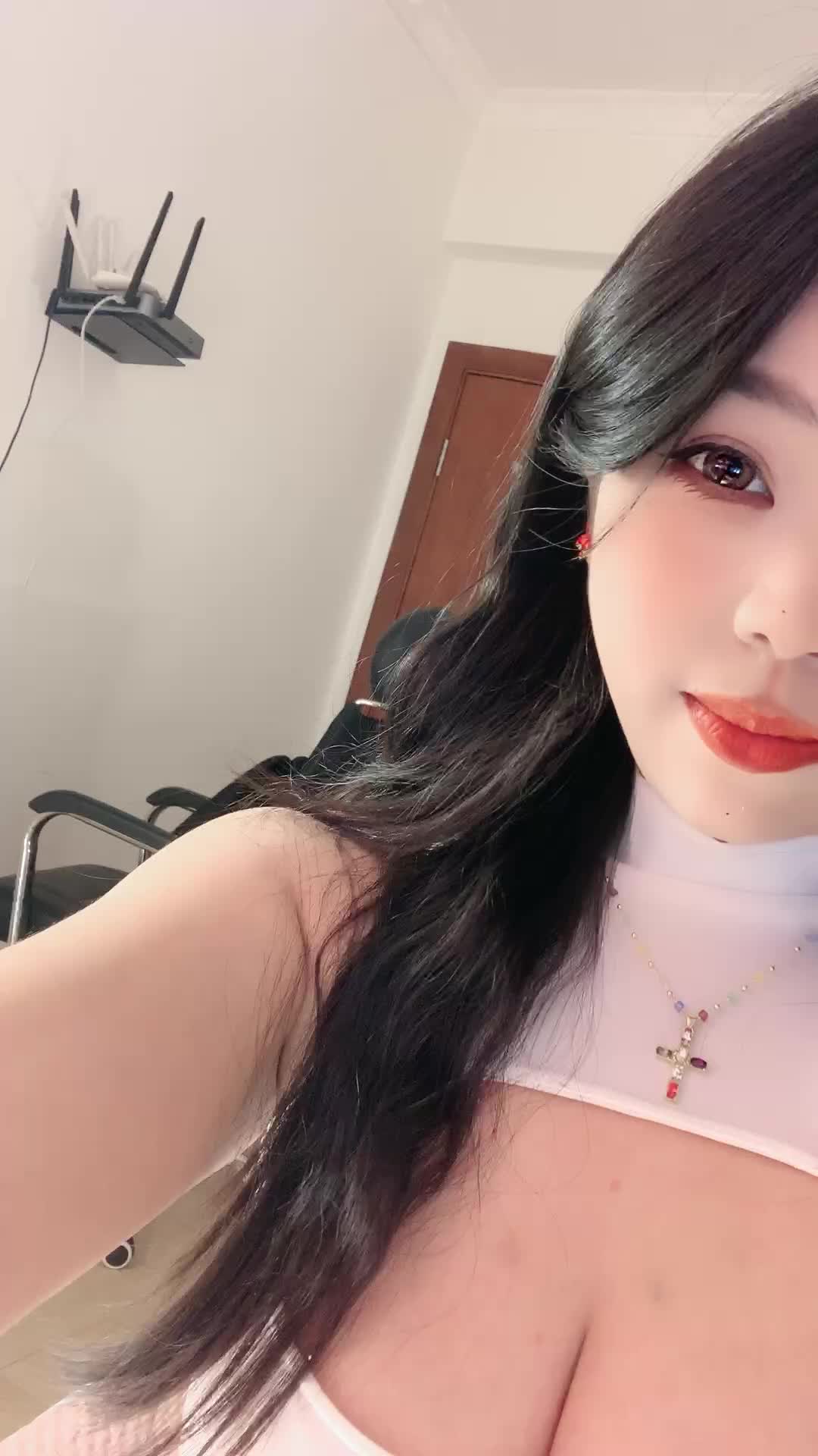 2048.hk@后入希希要用力12月8日--1765175601