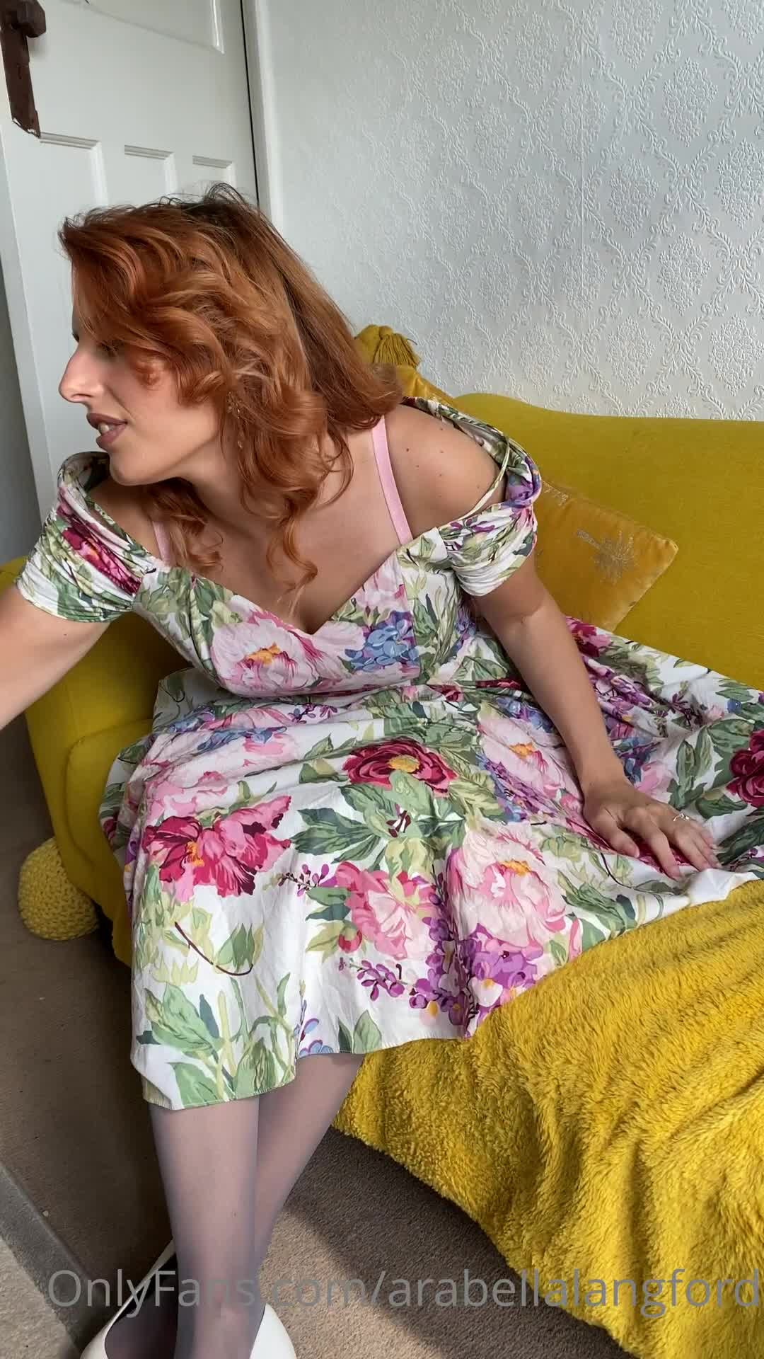 2048.hk@LadyLangfordOF_032