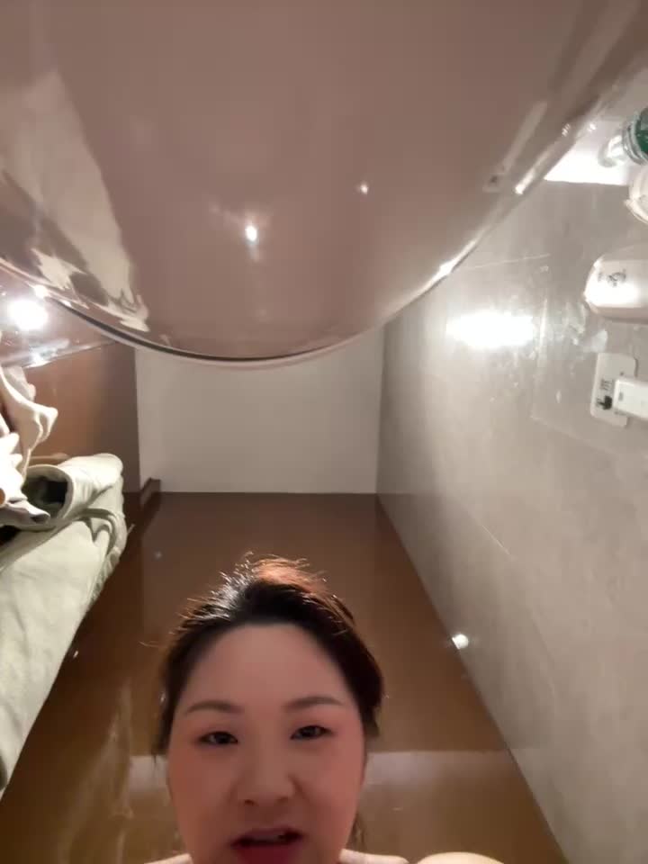 2048.hk@Mia-77_20251223_181832