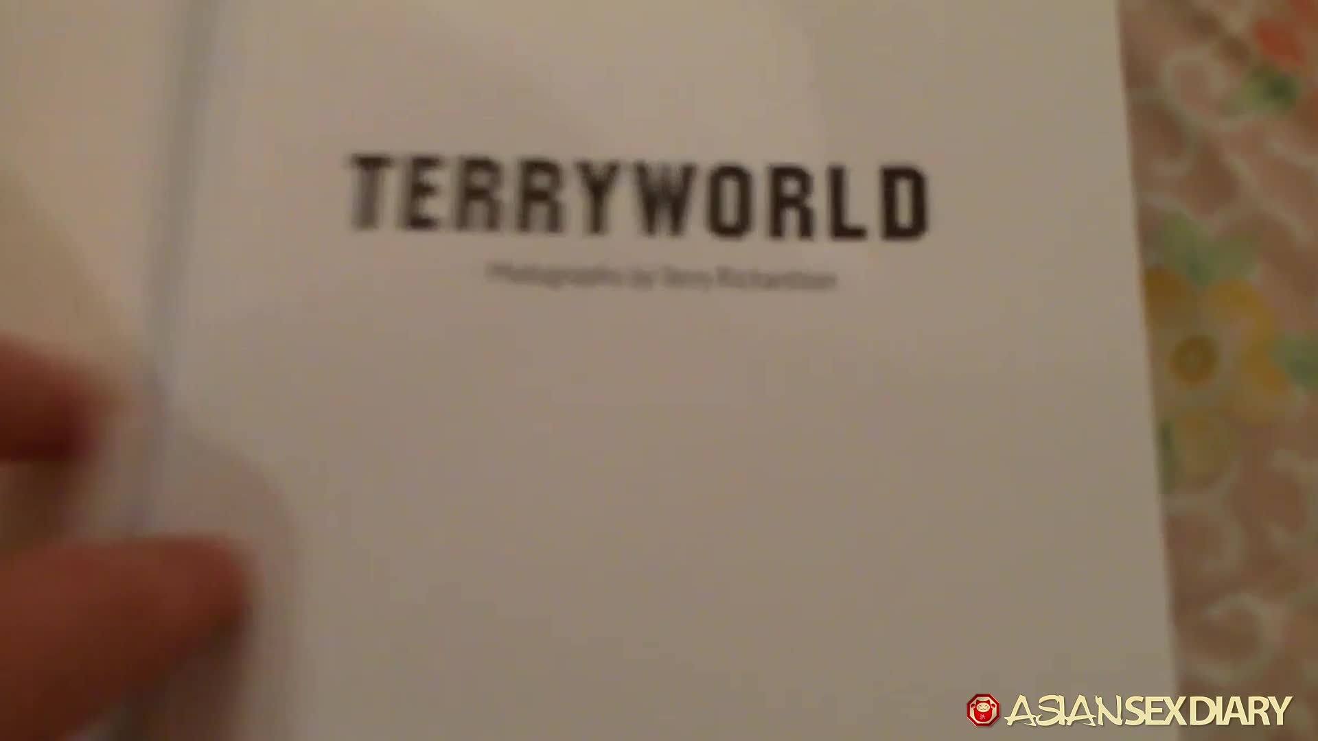 2048.hk@[2025_01_17][Philippines]Book_review_2_Terry_World