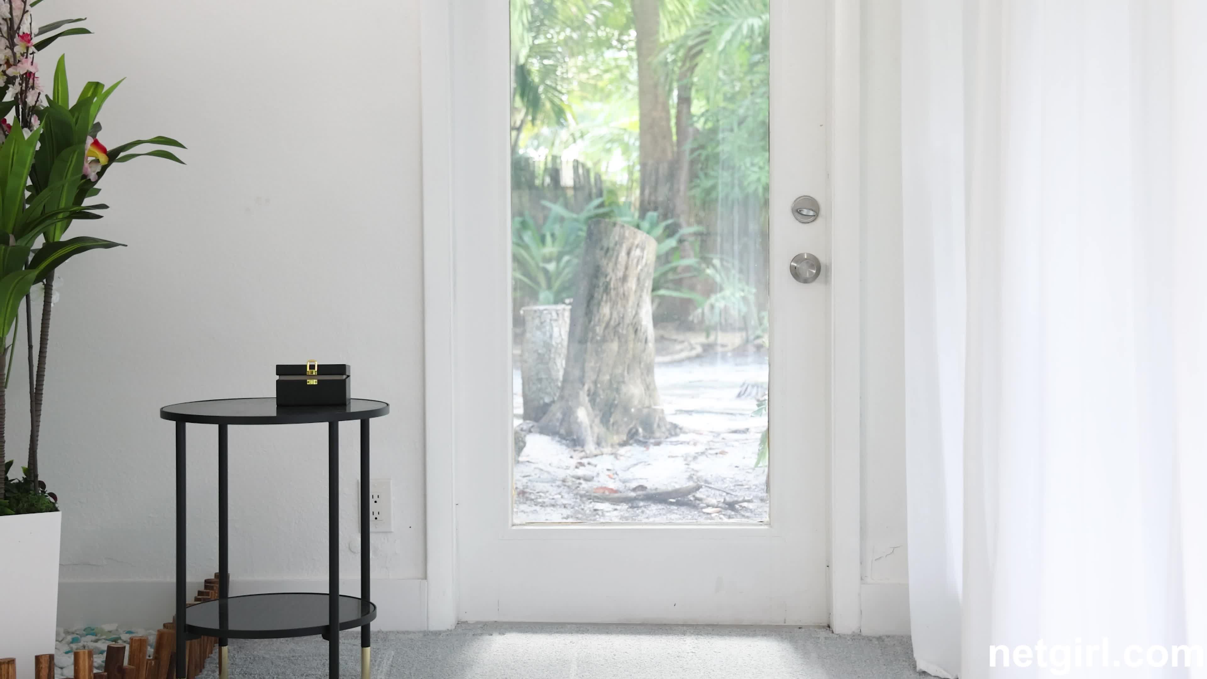 2048.hk@netgirl.25.12.10.scarlette.4k