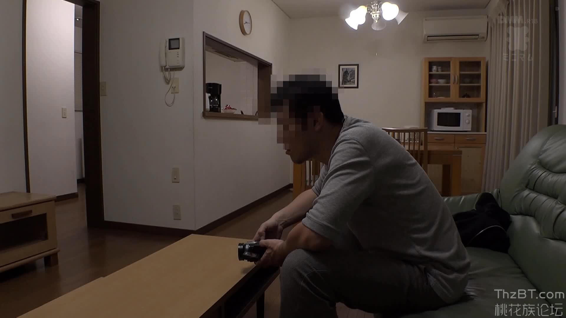 2048.hk@MUM-320-1080p