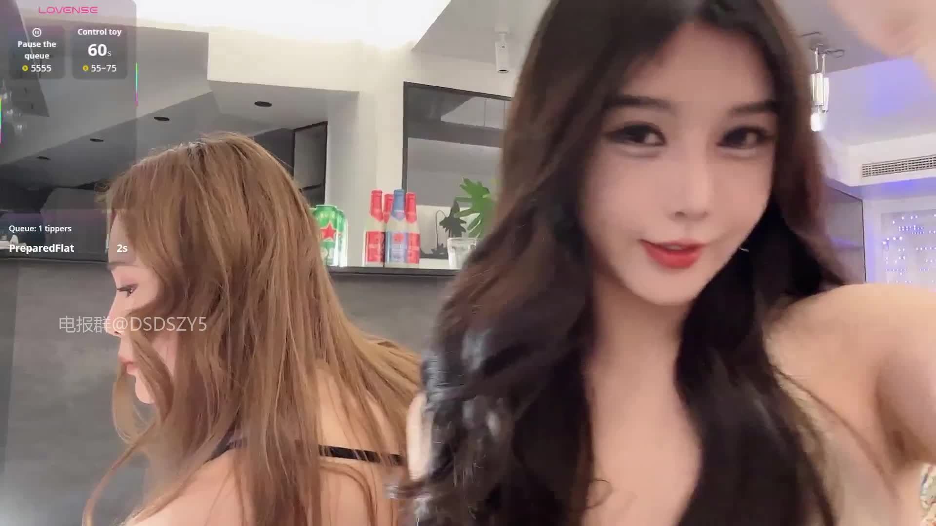 2048.vip-新晋主播【linjianvhai】极品网红脸御姐、长腿黑丝高跟职业装3