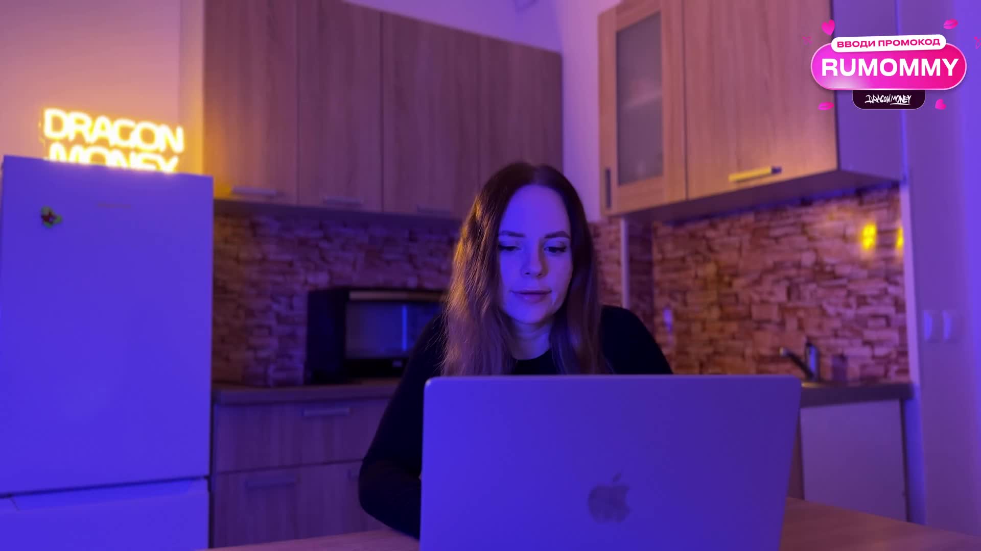 2048.hk@Wife is Ready to do anything for Money for the Casino 