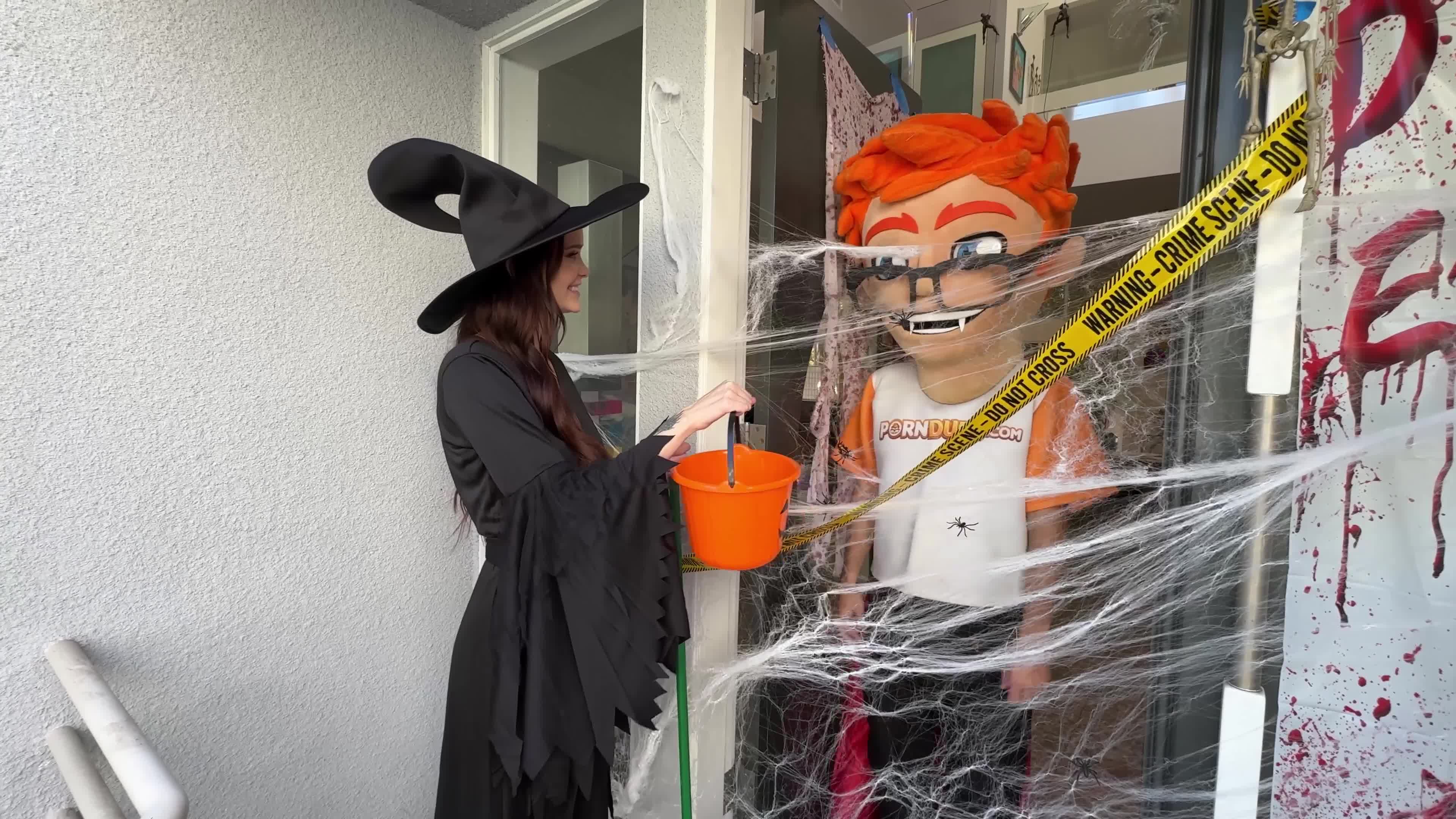 2048.hk@PornDudeCasting - Chloe