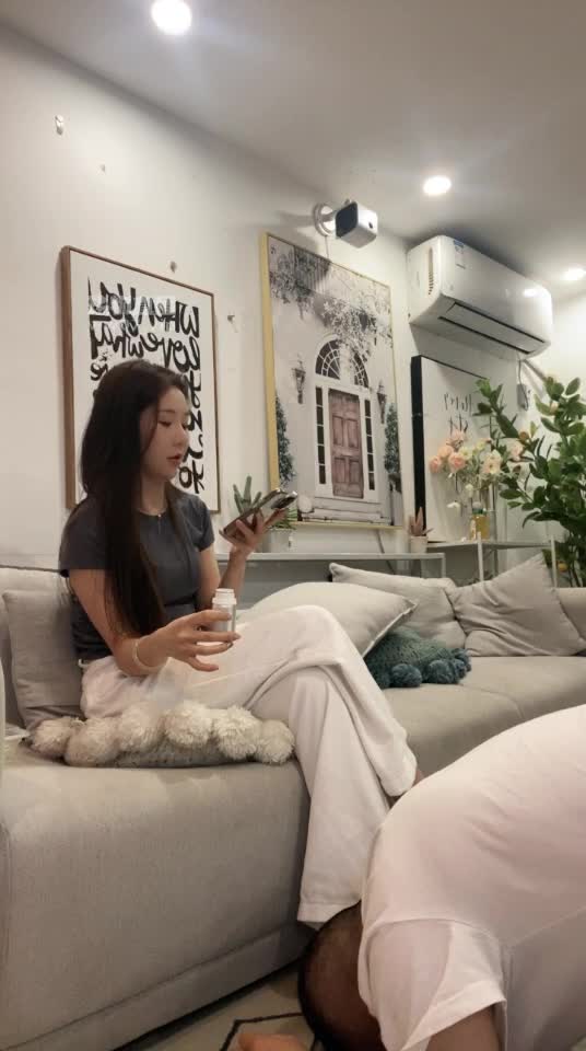 2048.hk@胖虎TJ：伺候月月主人月月女神群调骚狗呕吐物恋足吐口水小骚喝圣水狗鸡蹭脚2025-06-05