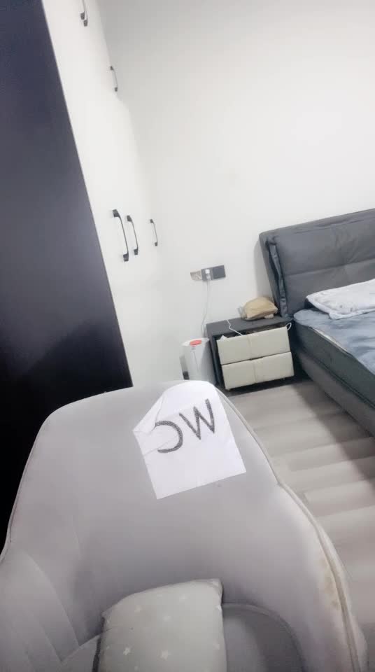 2048.hk@空姐安妮1月15日--1768442185