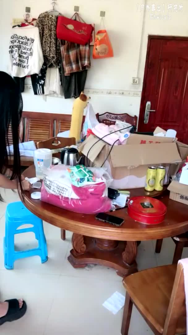 2048.vip-水嫩宝宝】真实农村养鸡少女农村户外露出直播可爱内裤别跳蛋在院子里直播勾引农村大爷舔B②