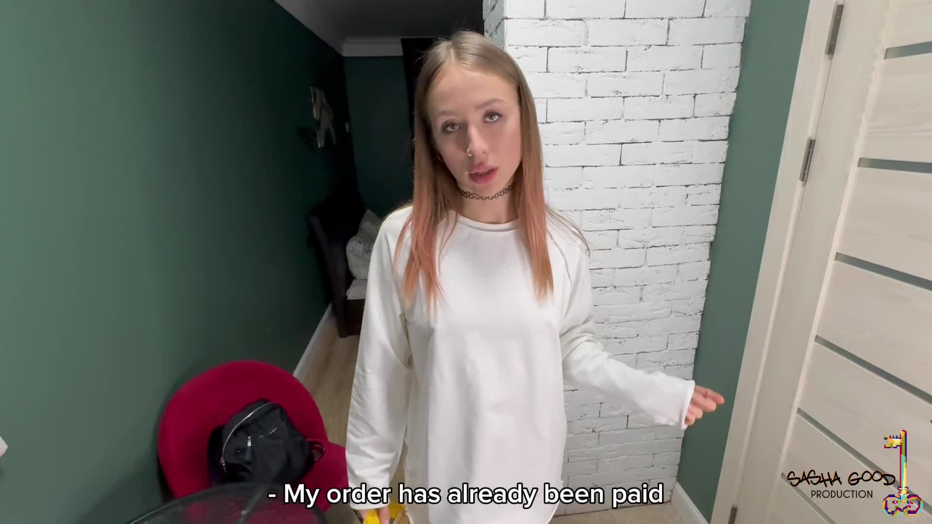 2048.hk@这个无赖的快递员操了金发女郎的屁股 - Pornhub.com