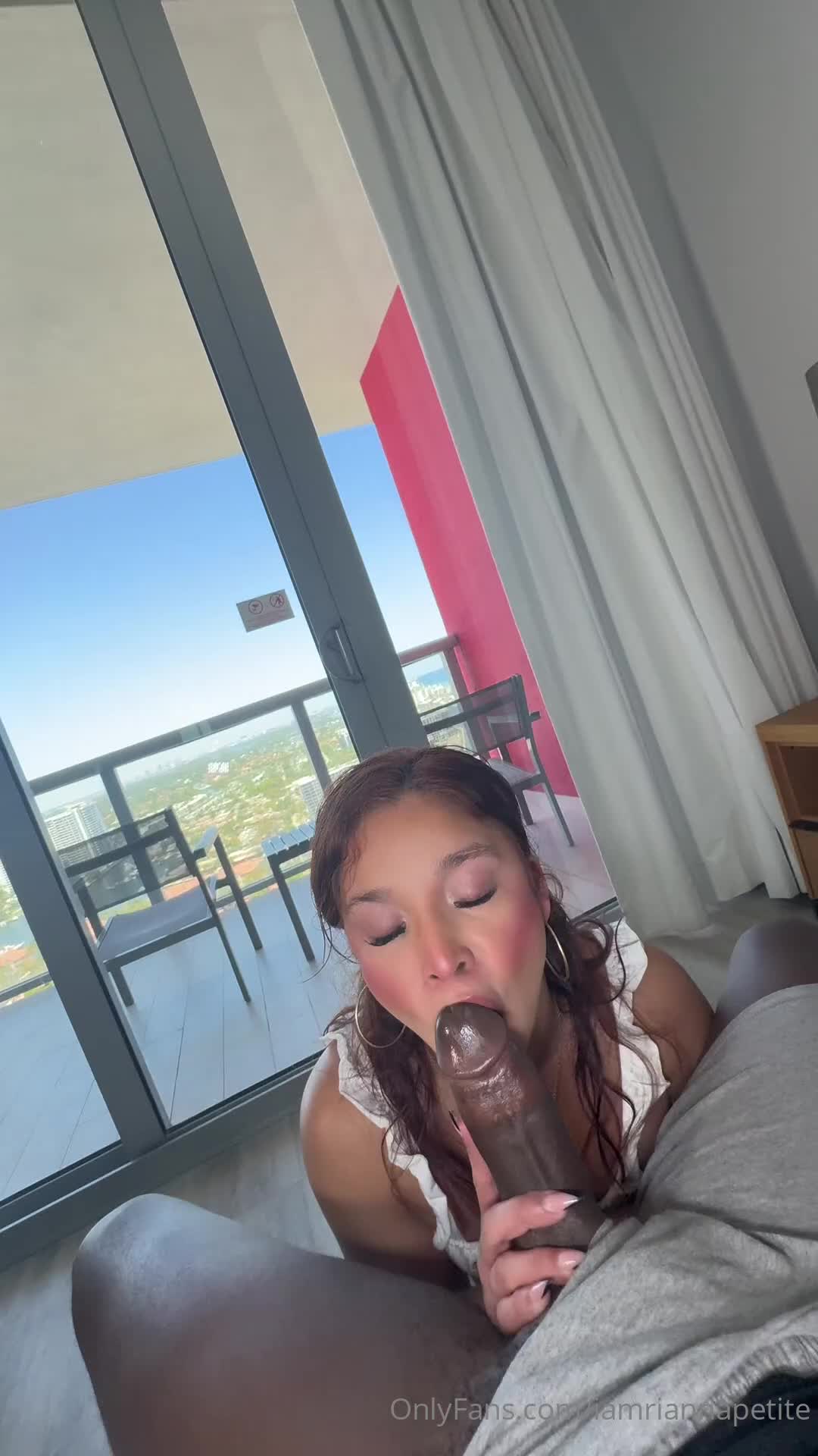 2048.hk@0i0qgu183qrpxzy0lzc5f_source