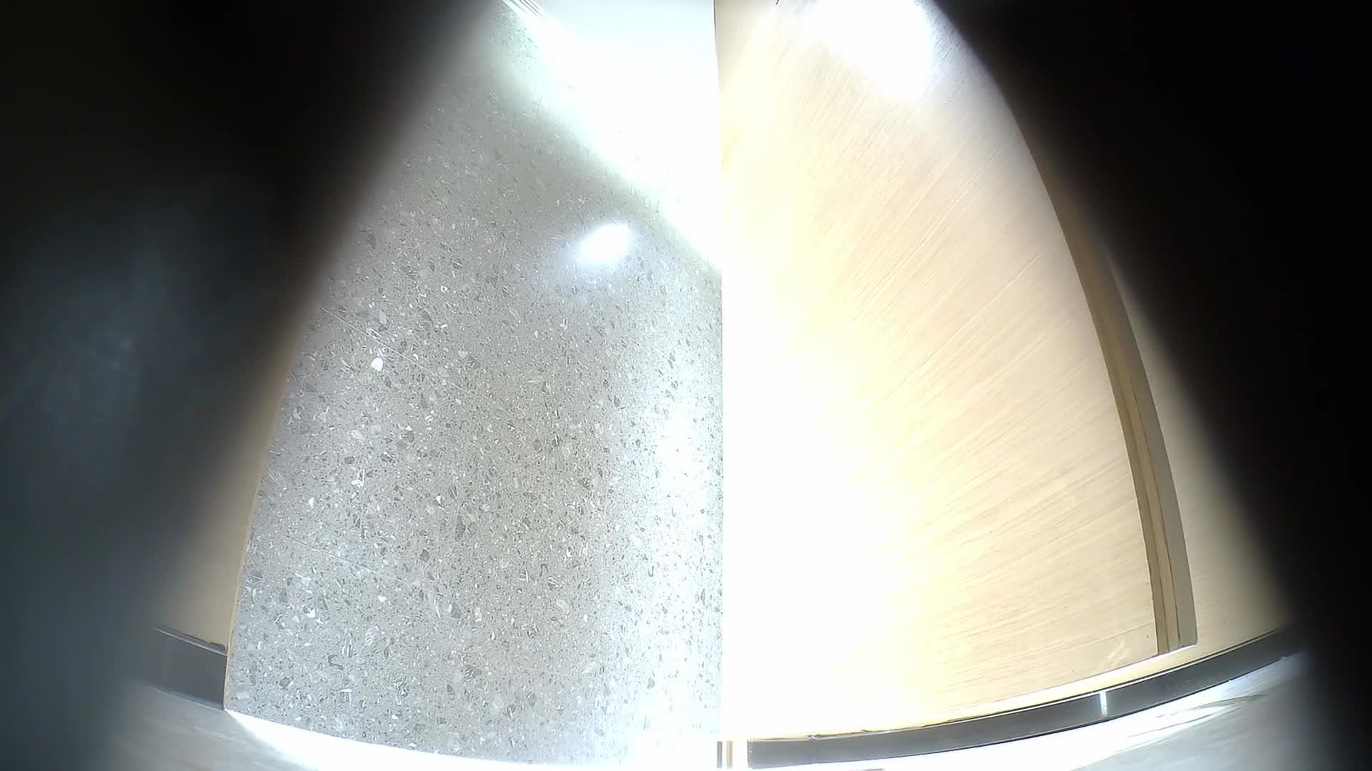 2048.vip-商场女厕固定机位针孔偷拍，多位女士方便，小少妇脸蛋好看下面也诱人