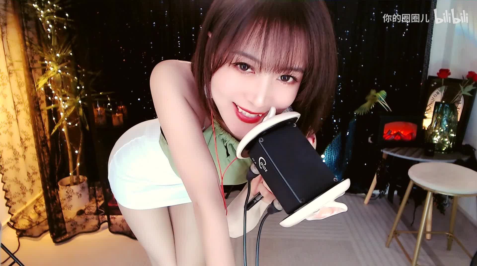 2048.hk@什么？姐姐还要给我铺床？办公室姐姐的秘密第一章未完待续。。。圈圈ASMR耳语剧情助眠哄睡