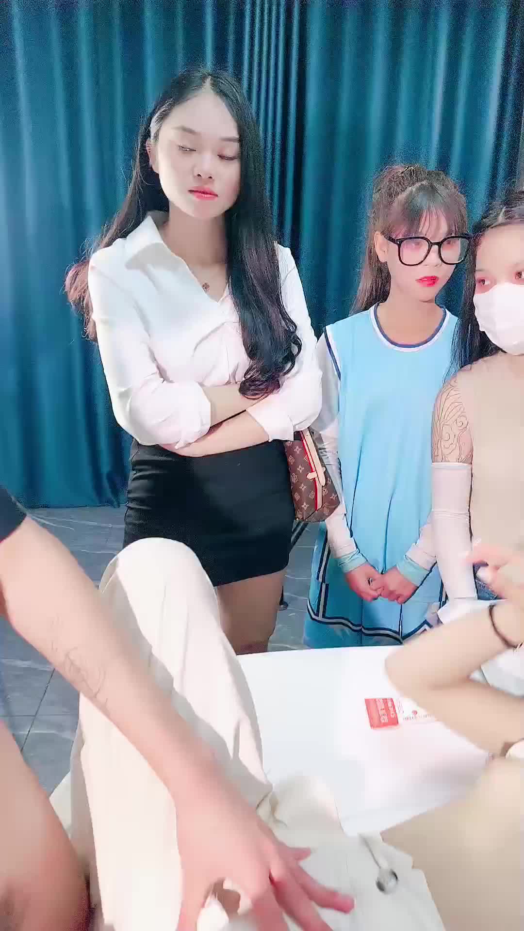 2048.hk@风华美人2026-2-25