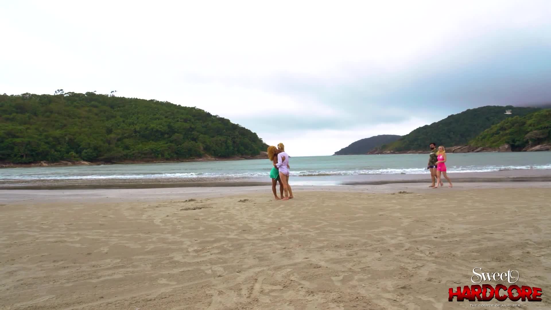 2048.hk@SweetHardcore-DeliciousOrgyattheBeachHousewithMyFriends,CockGuyWasLucky