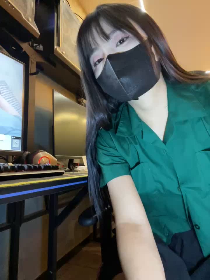 2048.vip-野外露出】【xiao-Lin】白丝逼夹跳蛋户外露出自慰兔女郎造型真不错被称为厕所女神喜欢男厕露⑥