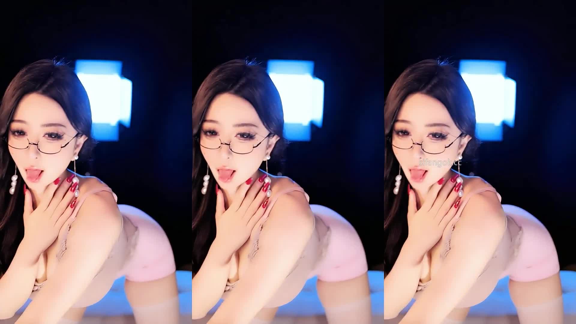 2048.hk@瑜伽裤专属特辑7V 勒出肥美鲍鱼 (6)