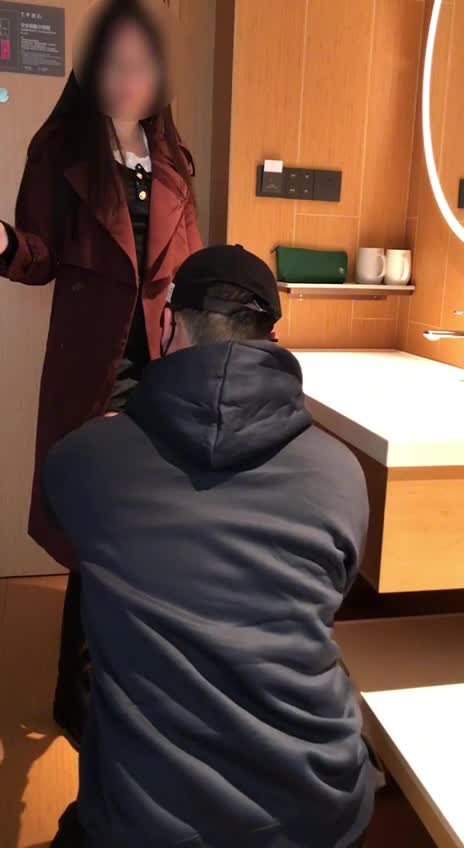 2048.hk@足拍【东坡先生原创】4位素人大学生学妹足交6 (7)