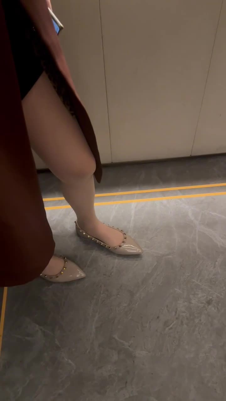 2048.hk@足拍【东坡先生原创】4位素人大学生学妹足交6 (10)