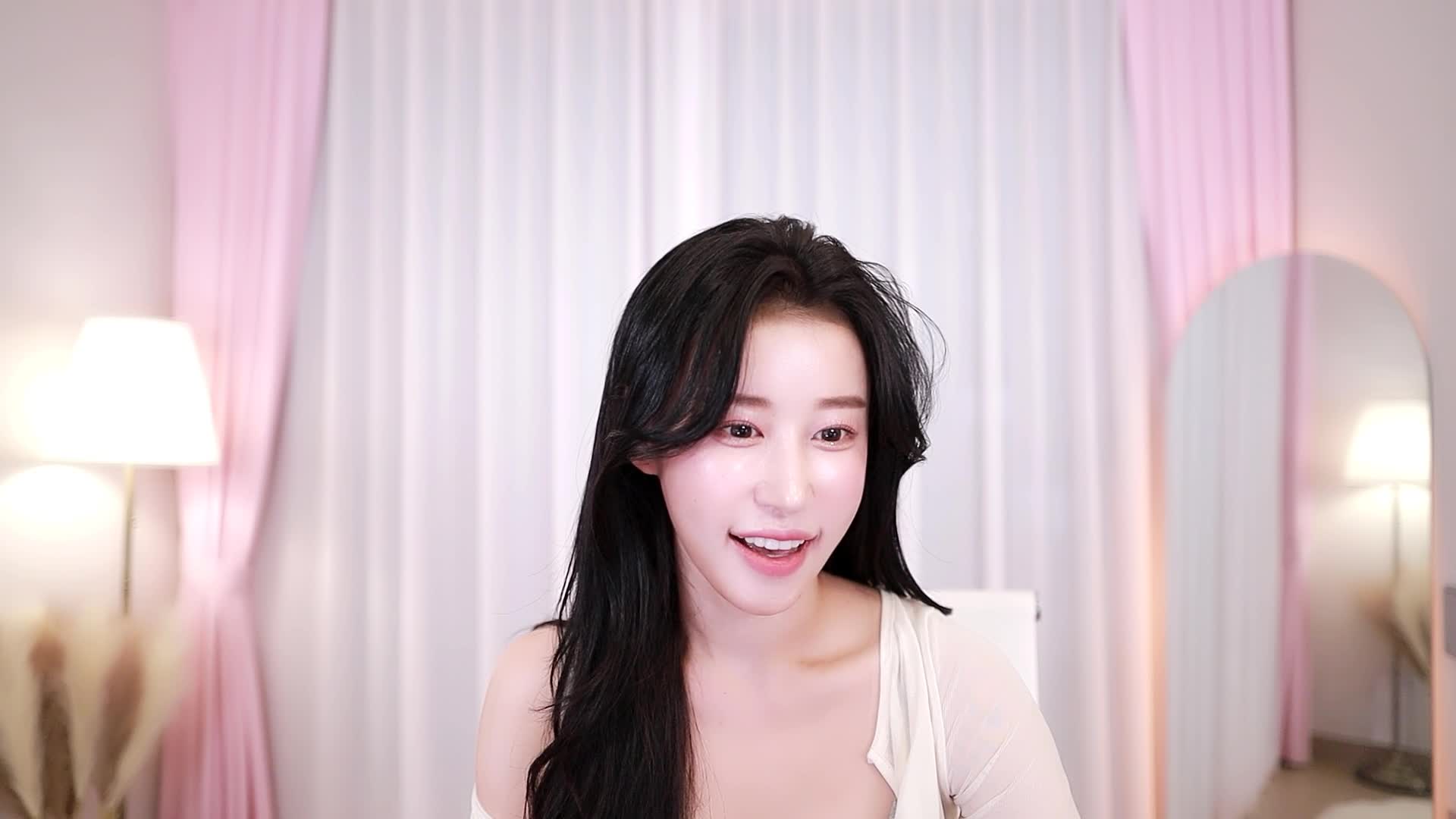 2048.hk@in0410_20240914_0003_21