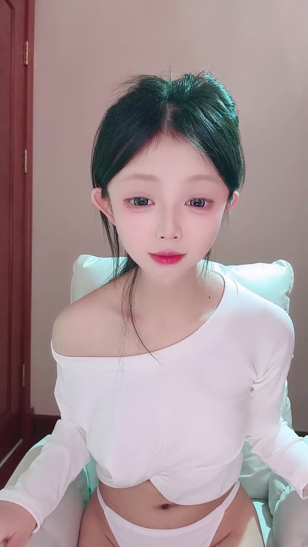 2048.hk@小奈美美_20260305-215346