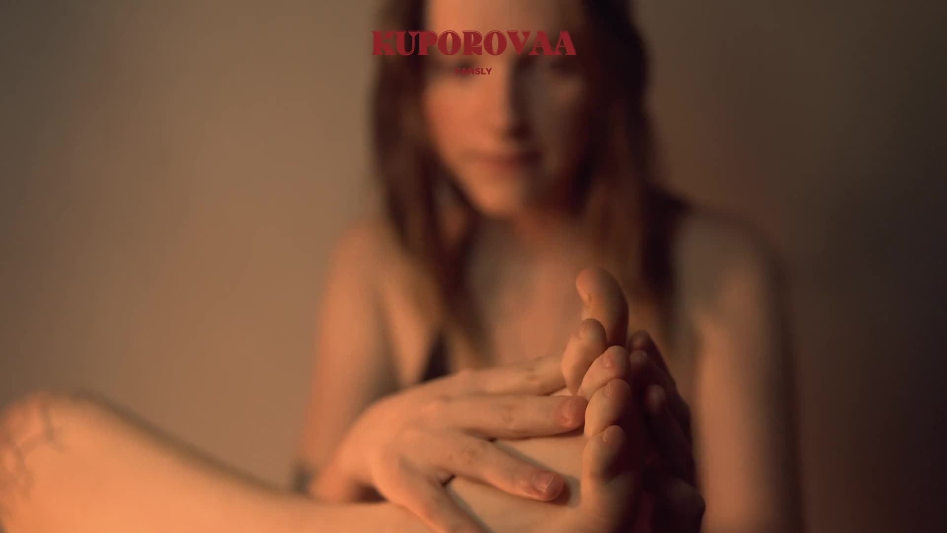 2048.hk@ASMR 娇嫩的脚要求你闻到它们 - Kuporovaa Krupa - Pornhub.com