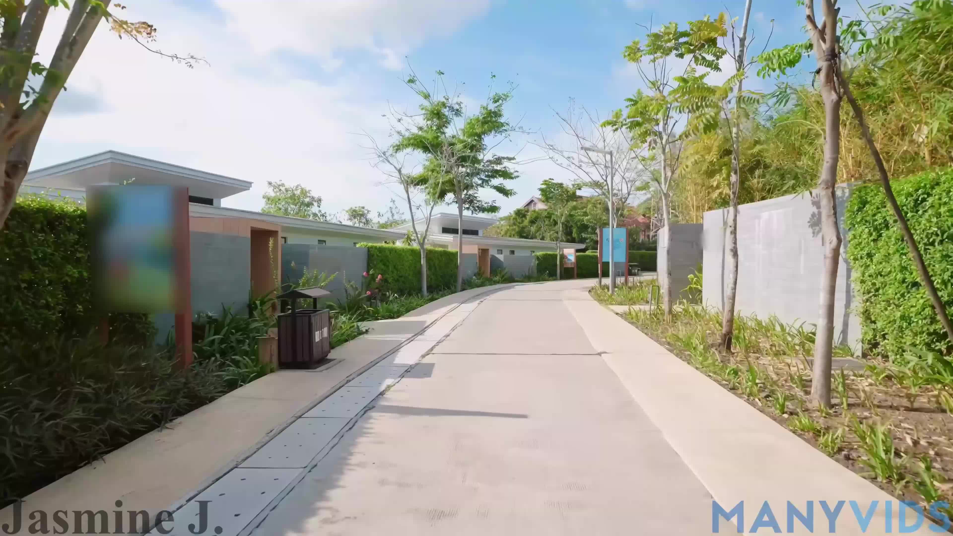 2048.vip-野外露出】【JasmineJ9966】肛塞户外露出蹲在街角自慰时刻注意旁边有没有陌生人路过酒店大厅露出⑤