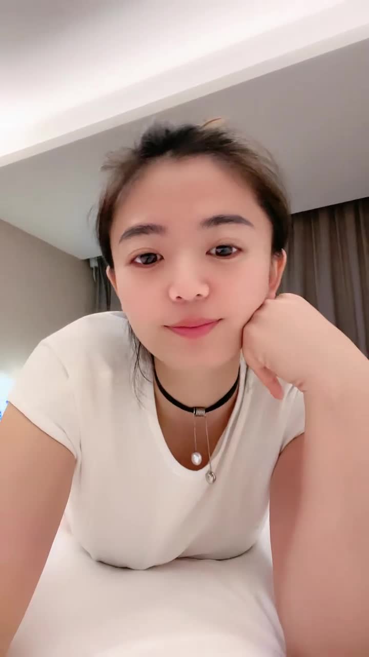 2048.hk@4774919_欲求不满小少妇_20251103_211702