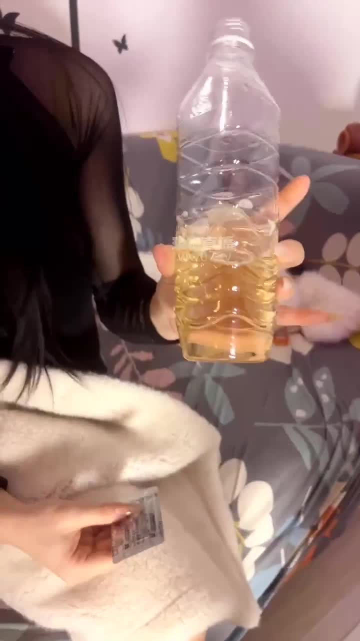 2048.hk@心伊TJ：木乃伊吃伟哥圣水连榨超大尺度圣水喂食西地那非虐鸡全体重跳踩脚跟跺深喉插吐圣水全喝内裤喂食坐脸窒息极限真实三连榨致射水2025-11-19