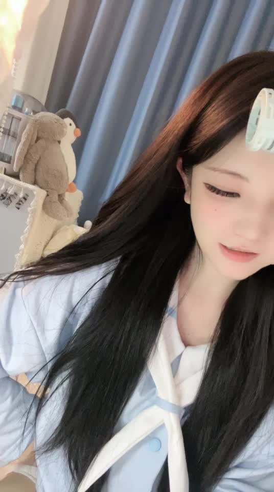 2048.hk@iie12月23日--1766499630