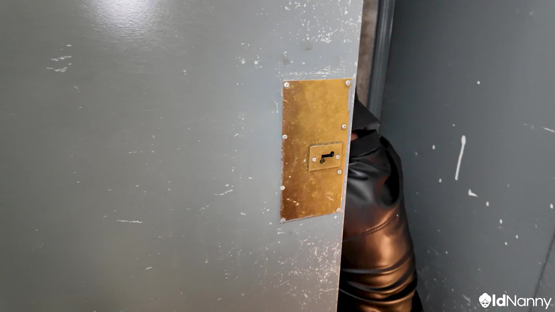 2048.hk@OldNanny - Younger Plumber Fucks Tattooed MILF