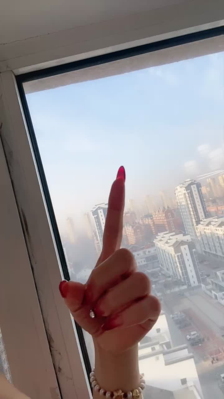 2048.hk@淫狐湿姐1852632944_20251210