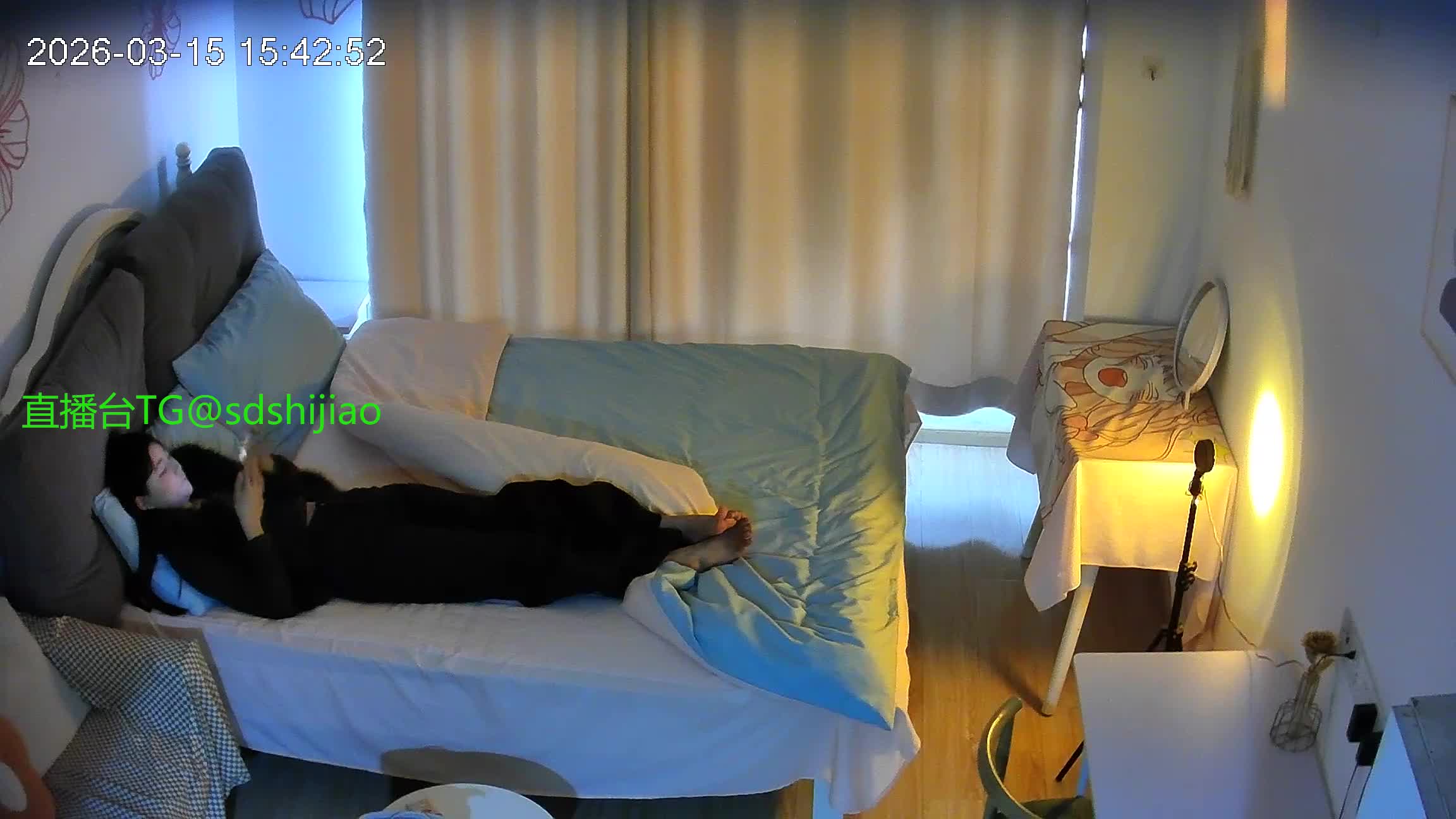 2048.vip-大学城 3-15 女神系小姐生意真的好 两个小时无缝衔接三波客人 还有条大肥佬 怎能下得去口 都不容易呐