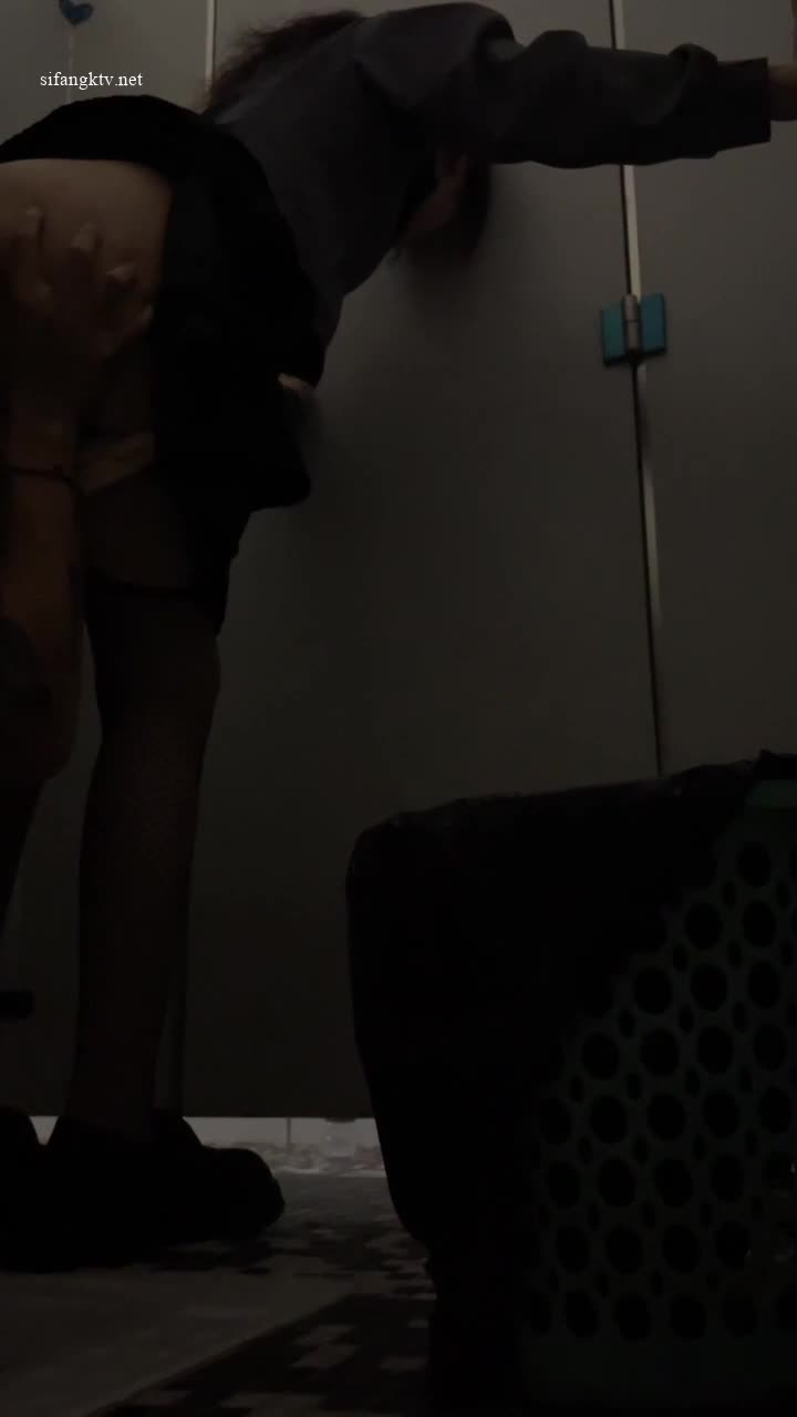 2048.vip-专注高质嫩妹，顶级约炮大神【狗皇dogking】最新付费群私拍，超多水嫩露脸小母狗被干