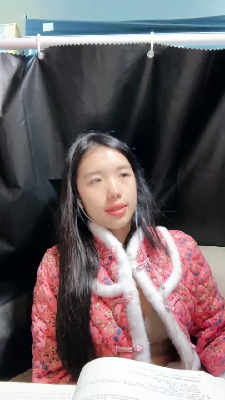 现在的精神小妹价格越来越高 归根结底 都去当主播当网红了 操不起了只能看精神小妹直播大秀打飞机了