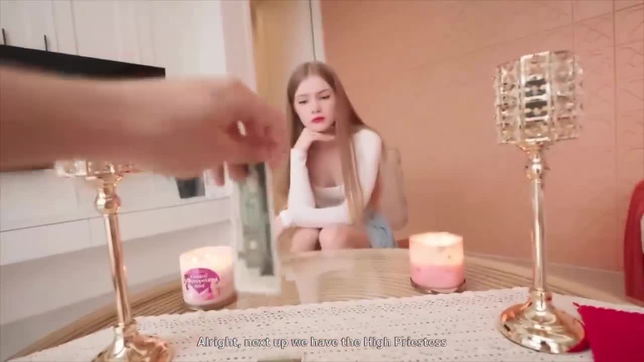 极品欧美白虎俄罗斯妹子 这位来自俄罗斯的性感美女，私处粉嫩诱人，乳晕呈现迷人粉色，肌肤白皙如玉，让人忍不住想要亲密探索她的每一寸魅力，尽享极致快感。点击下载同款APP 绝美母狗等你调教