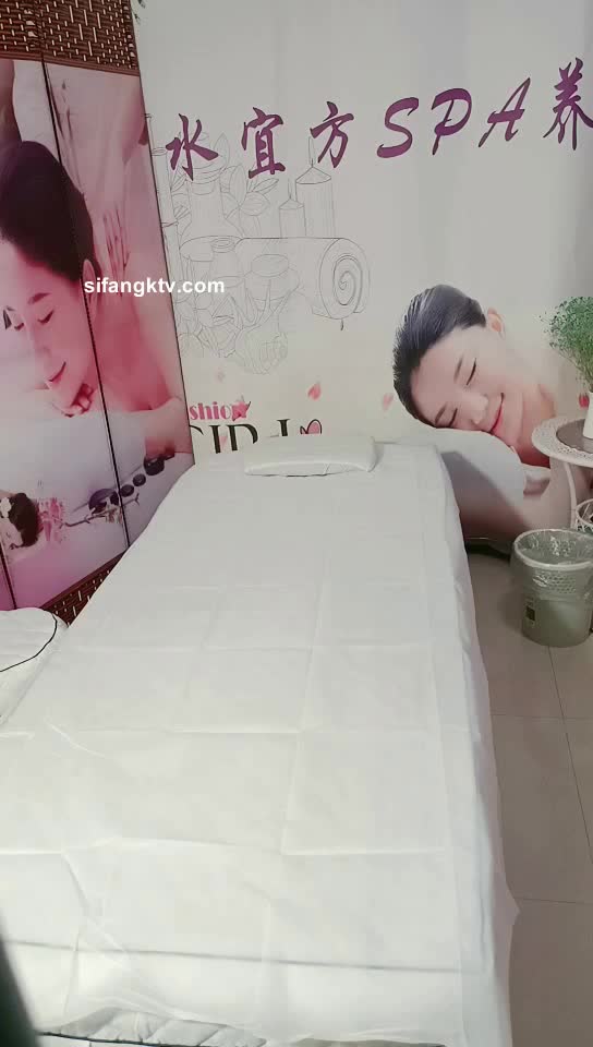 #SPA #按摩 #男技师极品白嫩少妇，颜值高，身材好，长期和老公发居，内分泌严重失调，到养生馆找老中医调理保养，一摸就发情，主动吃鸡，配合男技师各种抽插