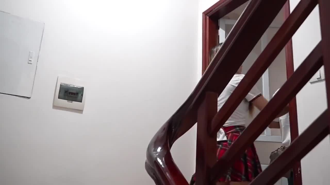 #按摩 #SPA #调情按摩店JK清纯妹妹手法好，价格也很实惠！