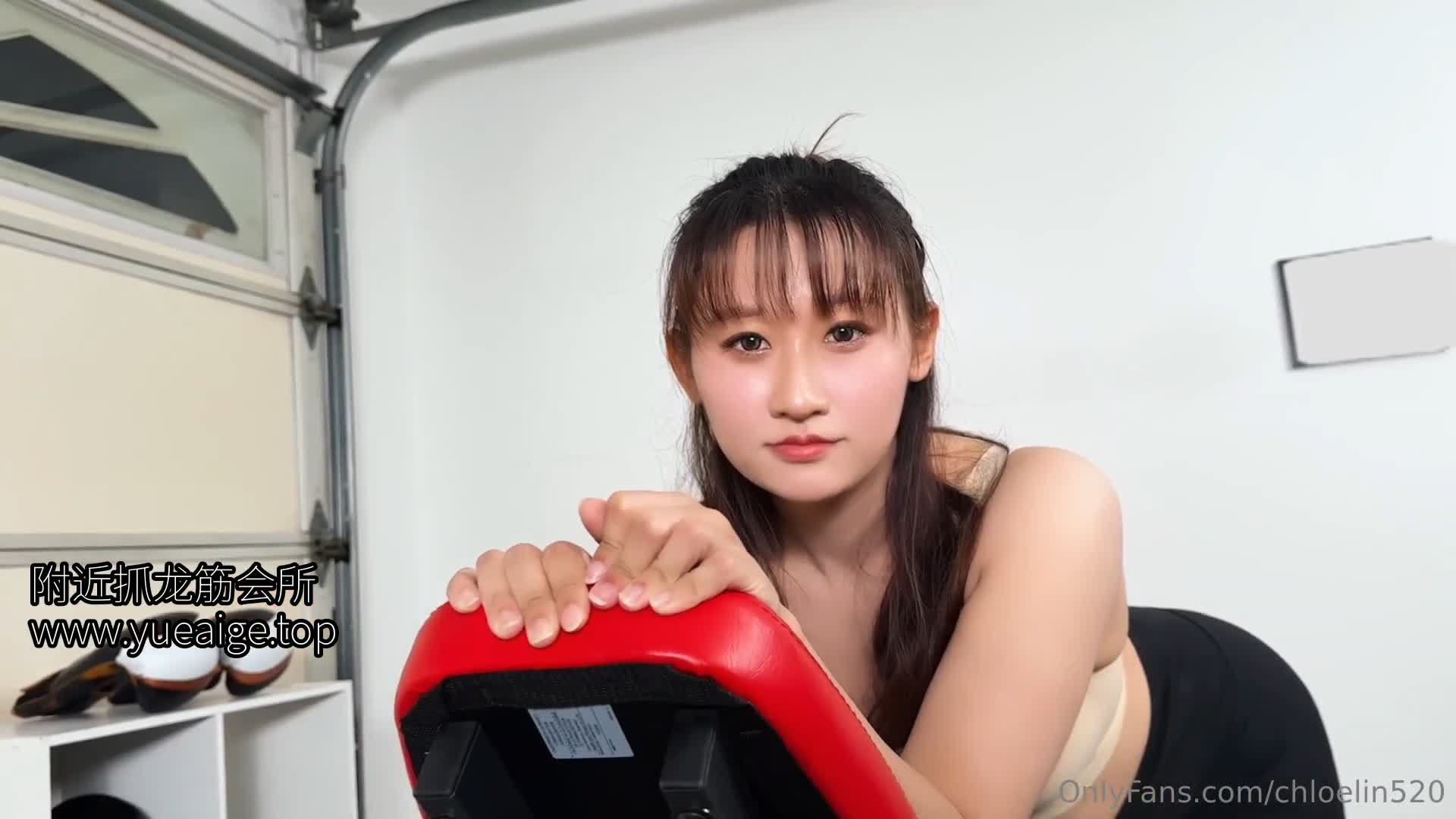 2048.hk@林千夜女教练私人课程健身教学变成了最火辣的体能对抗_v1