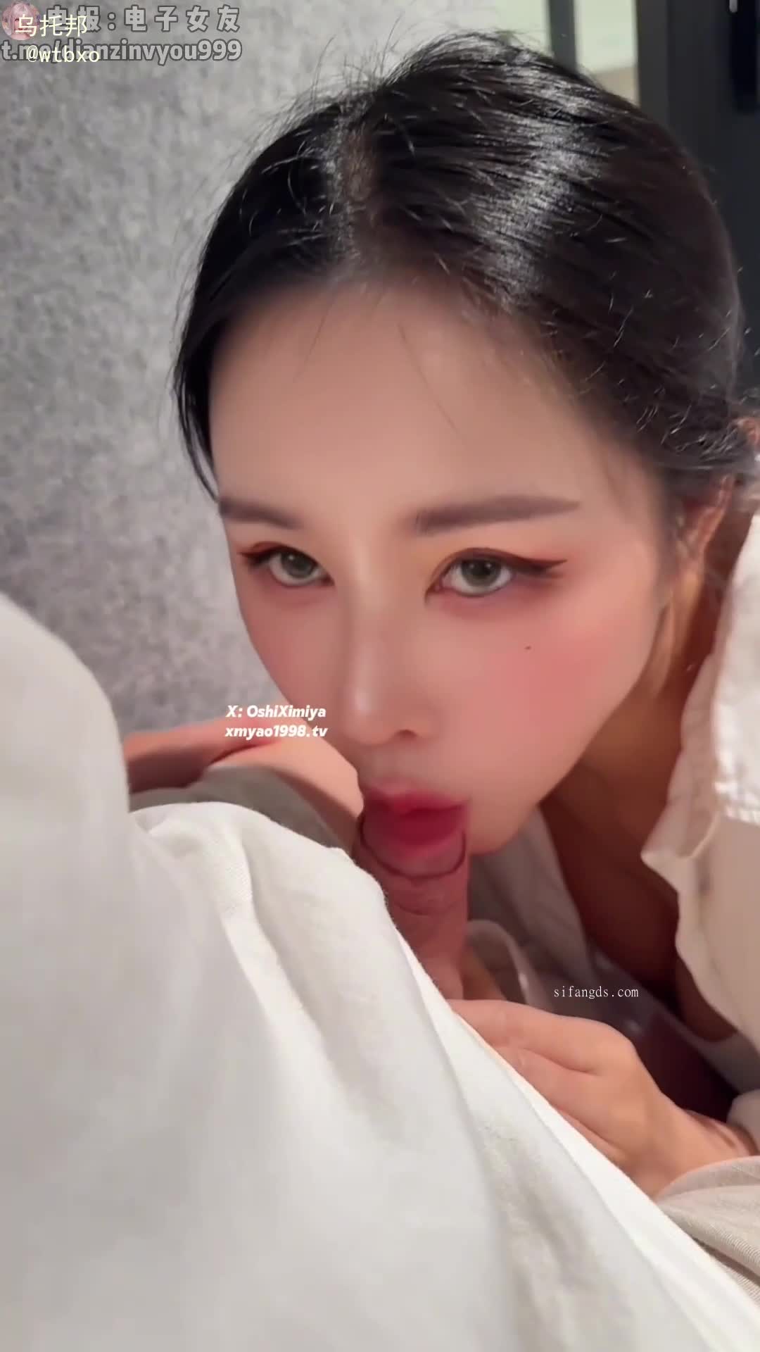 汐梦瑶 整活姐高强度输出，街边doi，《玻璃临时休息房》做爱被偷看立马吓得提裤子主打的就是整活，在各种地方都能开始吃鸡做爱，发烧的样子属实够诱人的，够鸡巴的反差#汐梦瑶 #露出 #骚货 #口交 #性奴