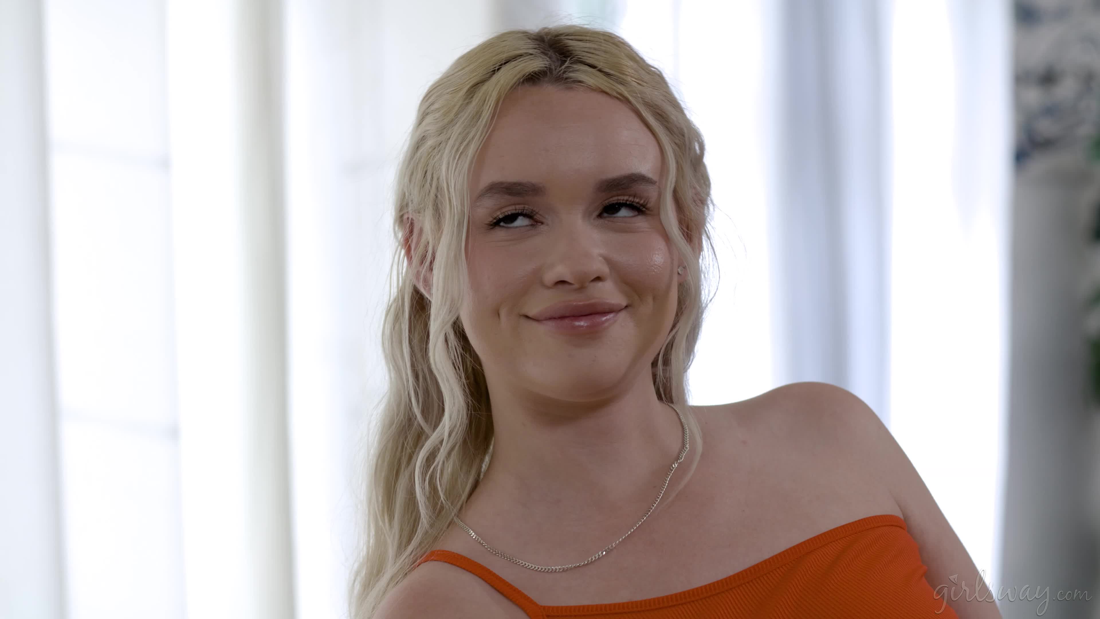 2048.hk@girlsway.26.03.19.cory.chase.khloe.kingsley.and.isa.bella.4k