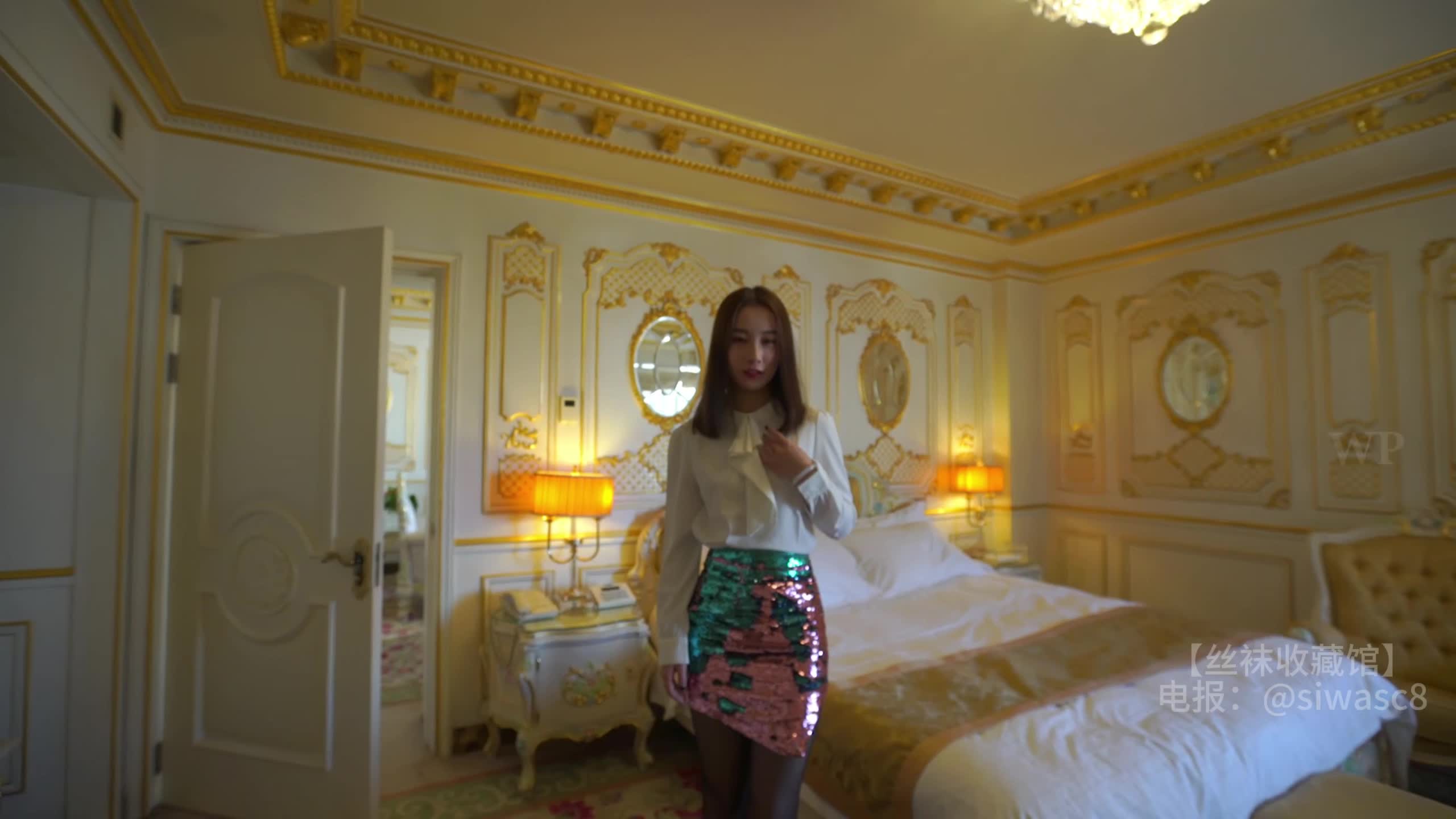 关键词:#果哥 评级： 极品ps：漂亮的妹子，圆润可爱的奶子，诱人的丝足，顶不住