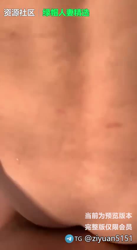 2048.vip-福建淫妻泄露】顶颜美女被男友兄弟共享，单男走后男友刷锅泄愤，怒问你到底喜欢谁，谁操你跟舒服，是他还是我操得爽