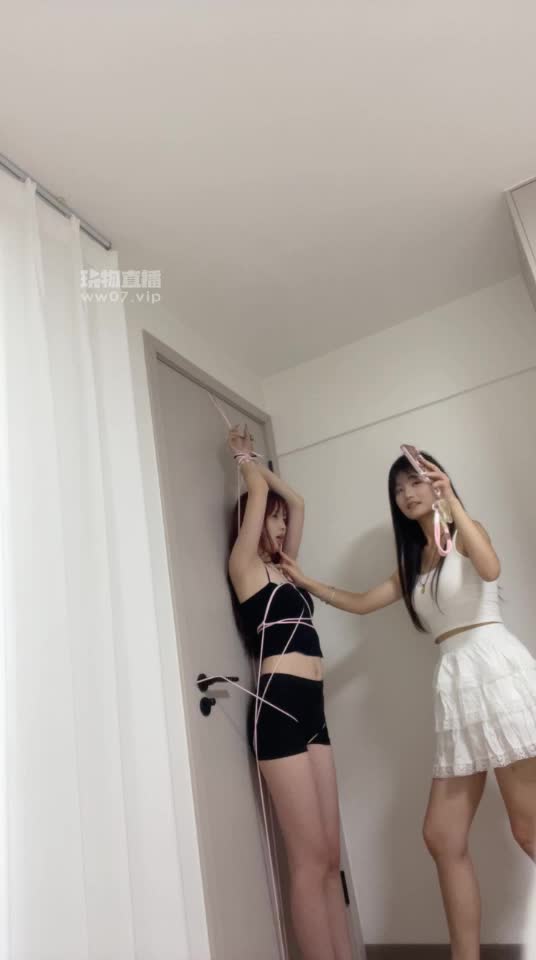 2048.hk@大大 TJ：同性恋女生捆绑play 舔胸吸草莓 香吻口水 激情不断 辱骂调戏 挑逗恋足 2025-06-02 视角2